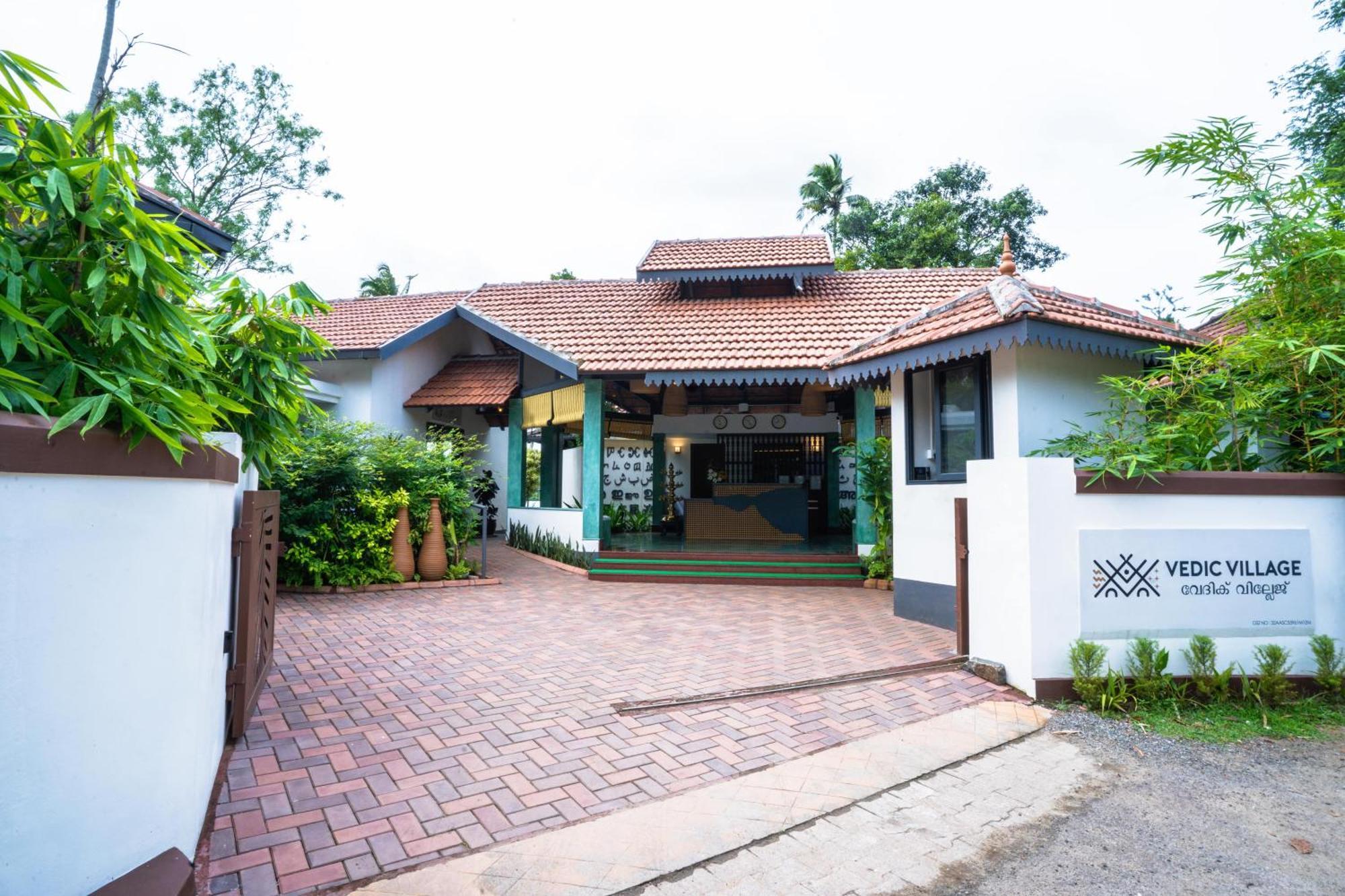 Vedic Village Retreat Kodungallur Kochi Esterno foto