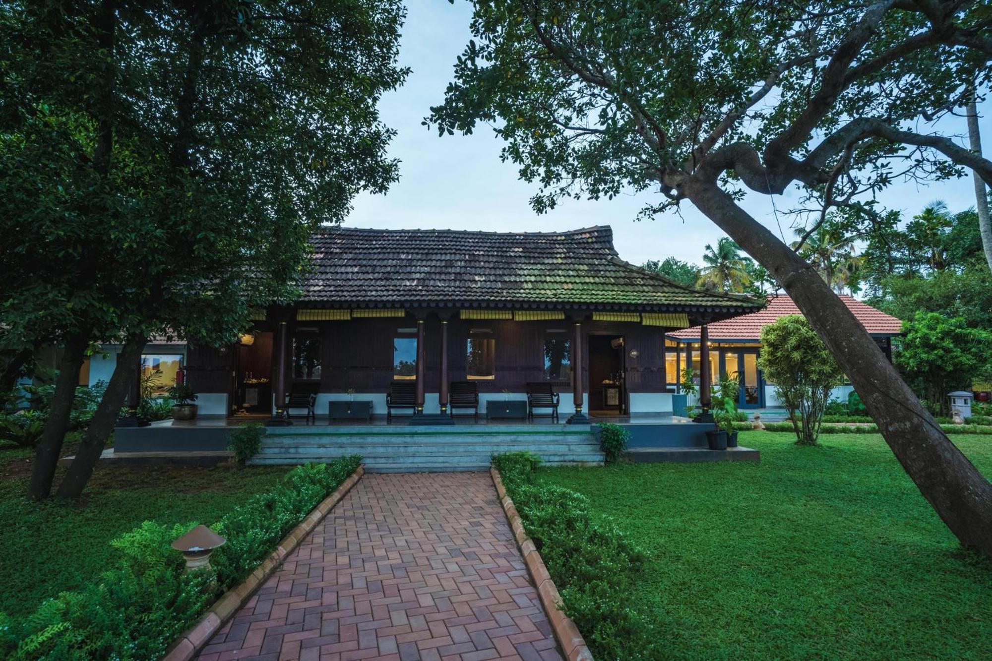 Vedic Village Retreat Kodungallur Kochi Esterno foto
